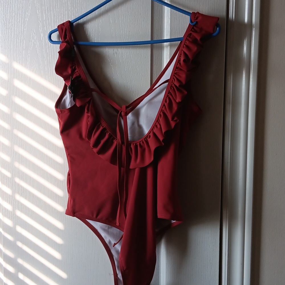 Zaful Crimson Ruffle Swimsuit - Picture 5 of 5